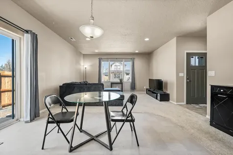 2590 NW Teak Place Redmond OR 97756