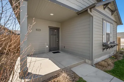 2590 NW Teak Place Redmond OR 97756