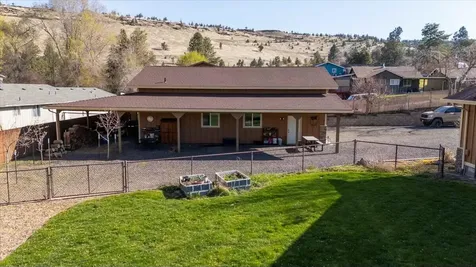 1797 SE Hoover Lane Prineville OR 97754