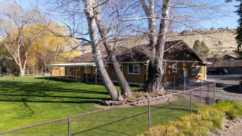 1797 SE Hoover Lane Prineville OR 97754