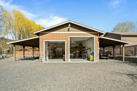 1797 SE Hoover Lane Prineville OR 97754