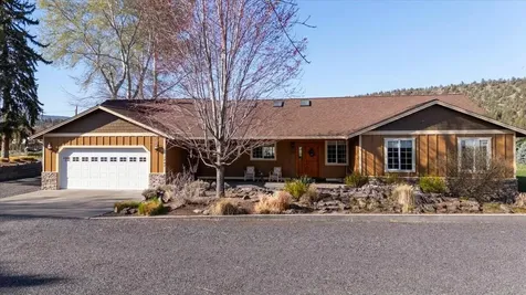 1797 SE Hoover Lane Prineville OR 97754