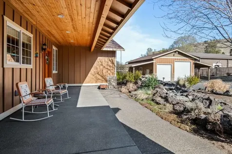 1797 SE Hoover Lane Prineville OR 97754