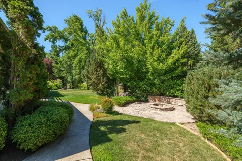 270 W Jones Creek Road Grants Pass OR 97526