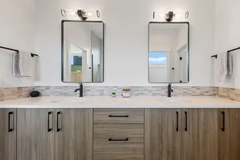 20457 Aberdeen Drive Bend OR 97702