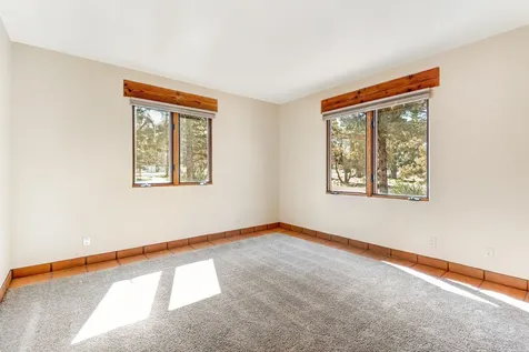 5271 SW Loma Linda Drive Redmond OR 97756