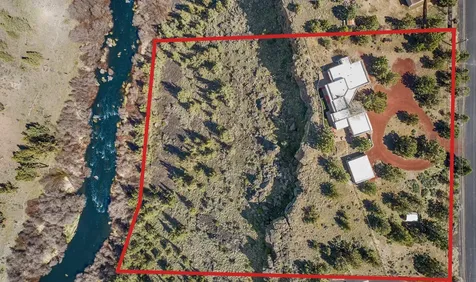 5271 SW Loma Linda Drive Redmond OR 97756