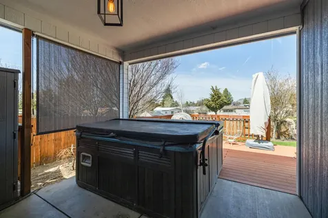 7415 Golden Trail Klamath Falls OR 97603