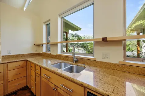 130 Westwood Street Ashland OR 97520