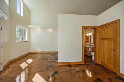 130 Westwood Street Ashland OR 97520