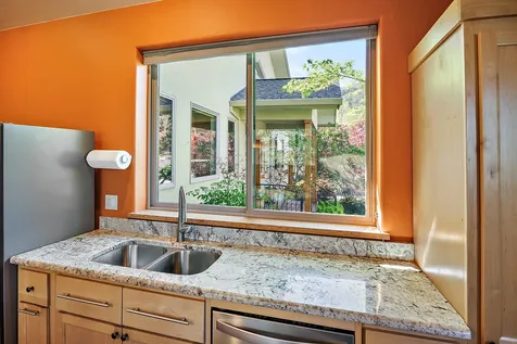 130 Westwood Street Ashland OR 97520