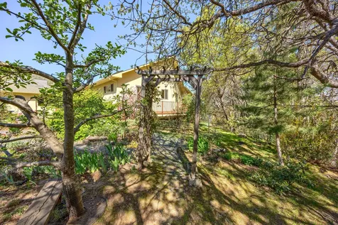 130 Westwood Street Ashland OR 97520