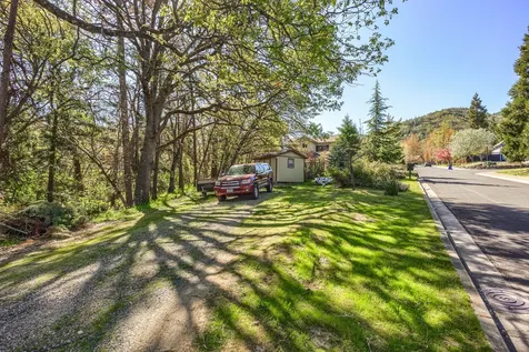 130 Westwood Street Ashland OR 97520