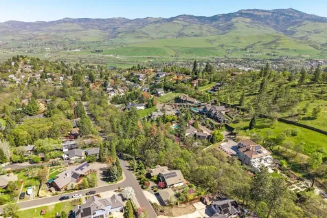 130 Westwood Street Ashland OR 97520