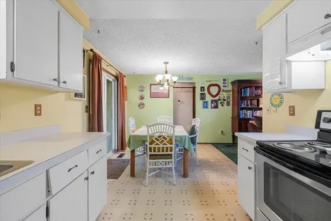 2280 Delta Waters Road Medford OR 97504