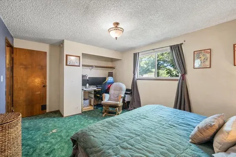 2280 Delta Waters Road Medford OR 97504