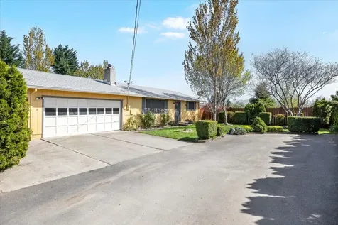 2280 Delta Waters Road Medford OR 97504