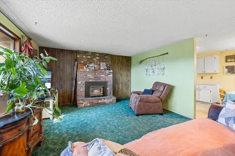 2280 Delta Waters Road Medford OR 97504