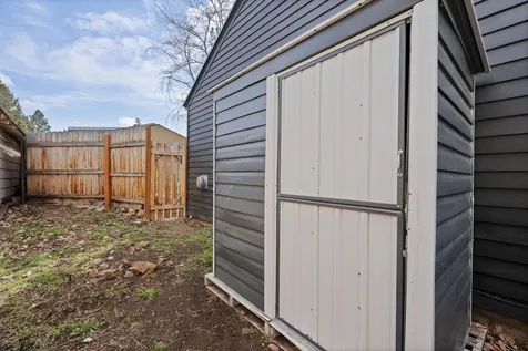 375 SE Miller Avenue Bend OR 97702