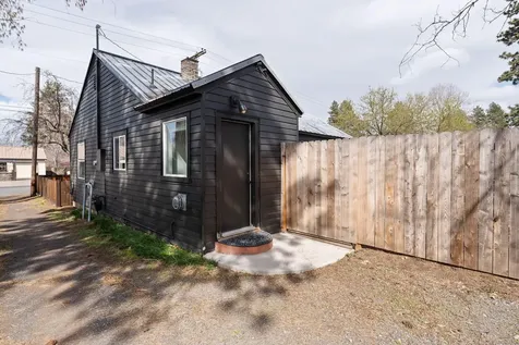 375 SE Miller Avenue Bend OR 97702