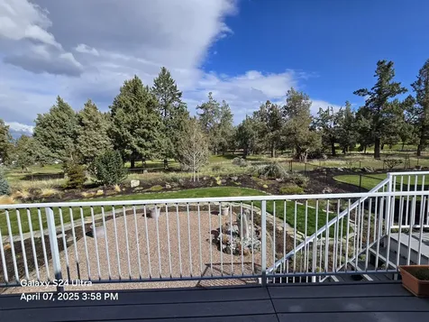 3832 SW Tommy Armour Lane Redmond OR 97756