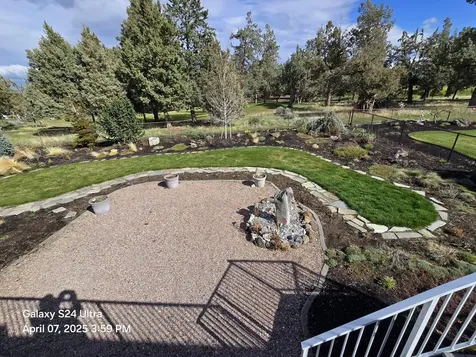3832 SW Tommy Armour Lane Redmond OR 97756