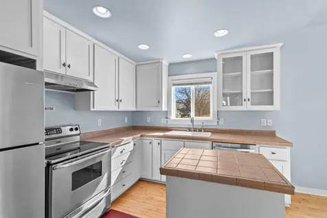 2299 Siskiyou Boulevard Ashland OR 97520