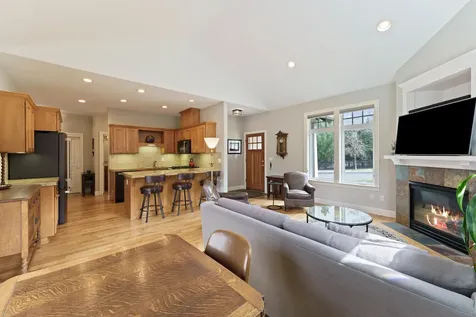 19322 SW Laurelhurst Way Bend OR 97702
