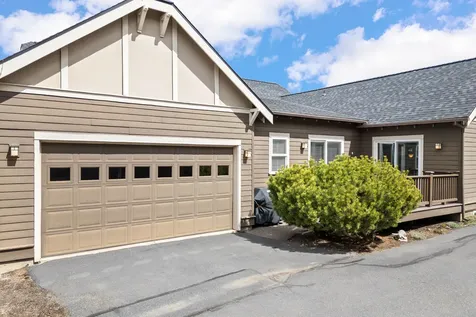 19322 SW Laurelhurst Way Bend OR 97702