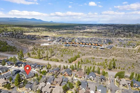 19322 SW Laurelhurst Way Bend OR 97702