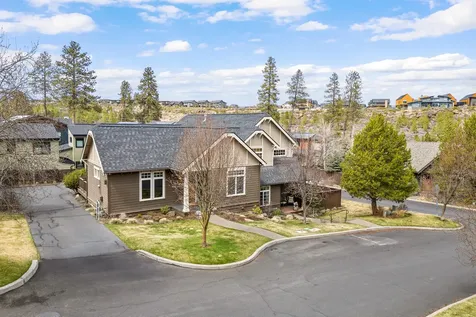 19322 SW Laurelhurst Way Bend OR 97702