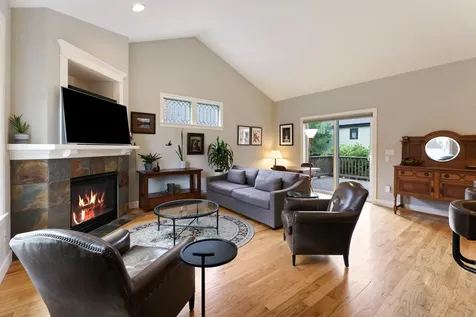 19322 SW Laurelhurst Way Bend OR 97702