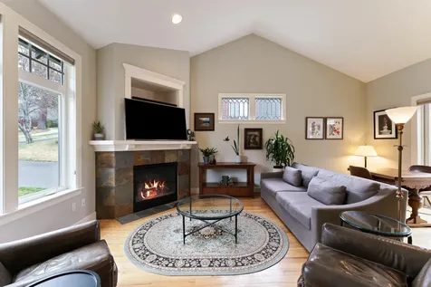 19322 SW Laurelhurst Way Bend OR 97702