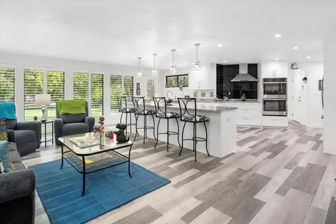 20942 King David Avenue Bend OR 97702