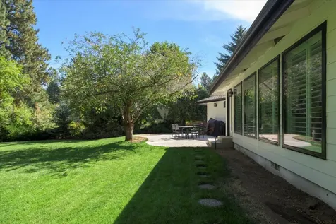 20942 King David Avenue Bend OR 97702