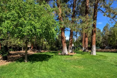 20942 King David Avenue Bend OR 97702