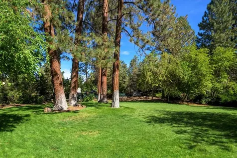 20942 King David Avenue Bend OR 97702