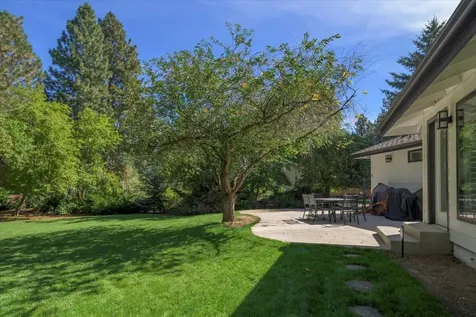 20942 King David Avenue Bend OR 97702