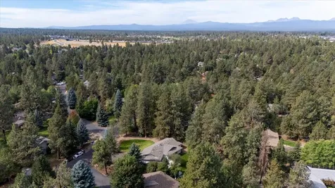 20942 King David Avenue Bend OR 97702