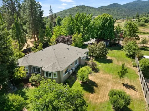 2570 Siskiyou Boulevard Ashland OR 97520