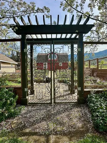 2570 Siskiyou Boulevard Ashland OR 97520