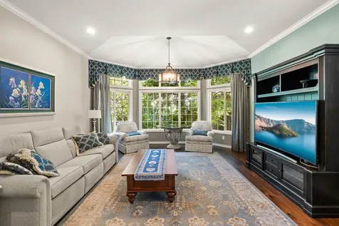 2570 Siskiyou Boulevard Ashland OR 97520