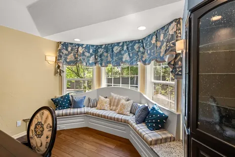 2570 Siskiyou Boulevard Ashland OR 97520