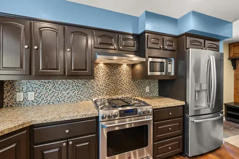 2570 Siskiyou Boulevard Ashland OR 97520