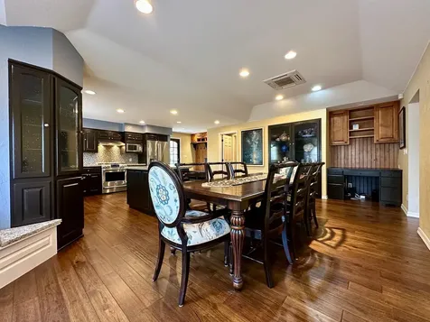 2570 Siskiyou Boulevard Ashland OR 97520