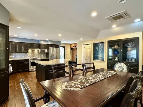 2570 Siskiyou Boulevard Ashland OR 97520