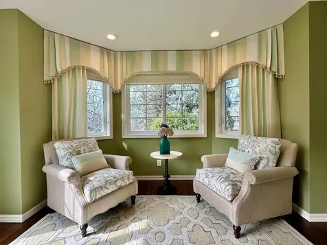 2570 Siskiyou Boulevard Ashland OR 97520