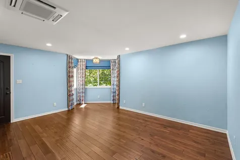 2570 Siskiyou Boulevard Ashland OR 97520