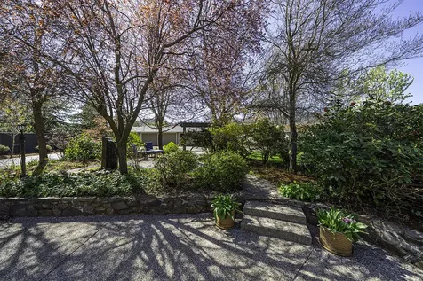 2570 Siskiyou Boulevard Ashland OR 97520