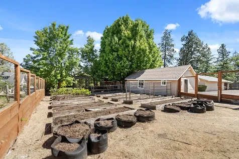 2570 Siskiyou Boulevard Ashland OR 97520